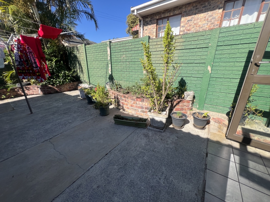 3 Bedroom Property for Sale in Berea Eastern Cape